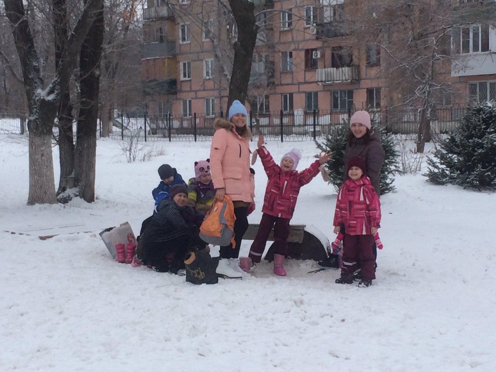 Семейные катания на коньках